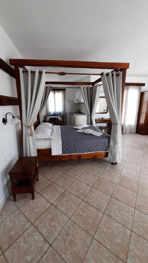 Mylos Hotel Vívlos 外观 照片