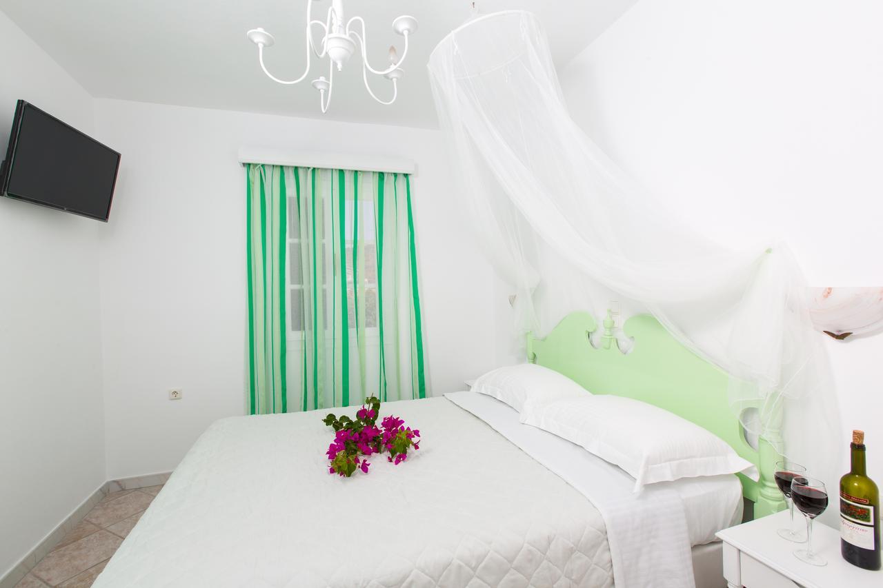 Mylos Hotel Vívlos 外观 照片
